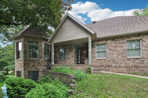 W9084 Lakeview Dr, Cambridge, WI, 53523-9725 | Card Image