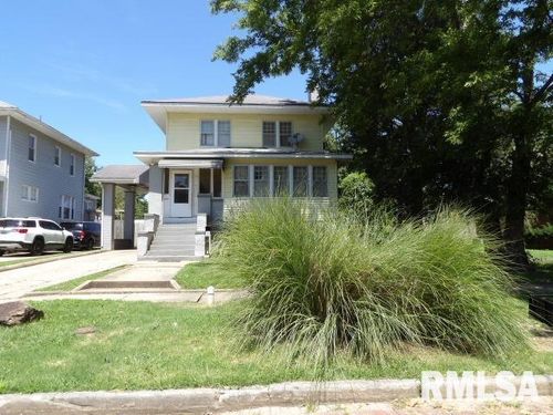 210 W Lincoln St, Harrisburg, IL, 62946-2038 | Card Image