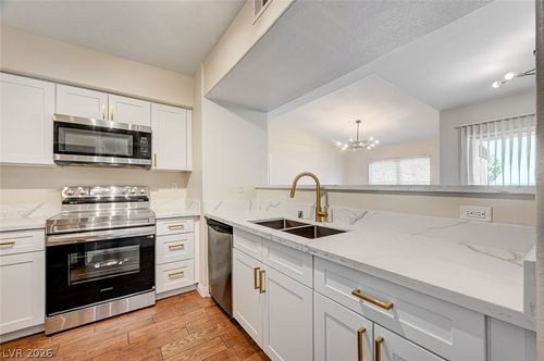 2005-7255 W Sunset Rd, Las Vegas, NV, 89113-1902 | Card Image