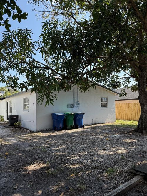 1131 W 26th St, Riviera Beach, FL, 33404-4116 | Card Image