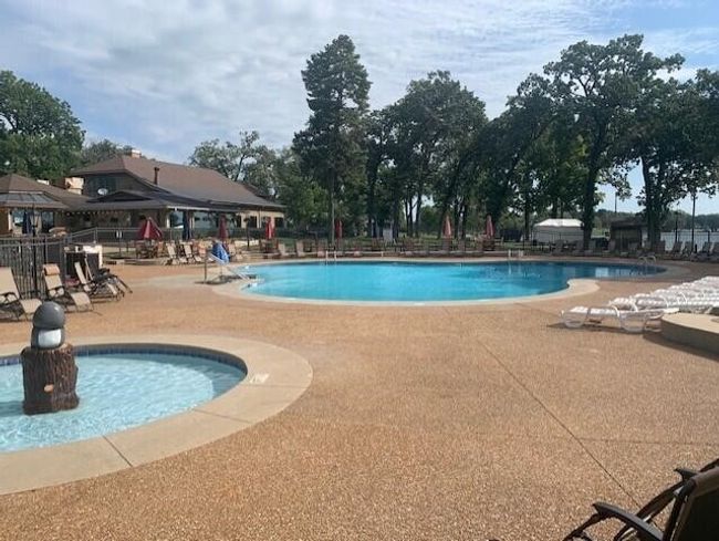 1318 - 2400 E Geneva St, Condo with 1 bedrooms, 1 bathrooms and null parking in DELAVAN WI | Image 22