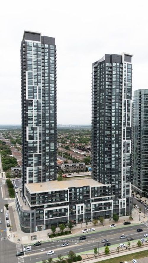 903-4011 Brickstone Mews, Mississauga, ON, L5B0J7 | Card Image