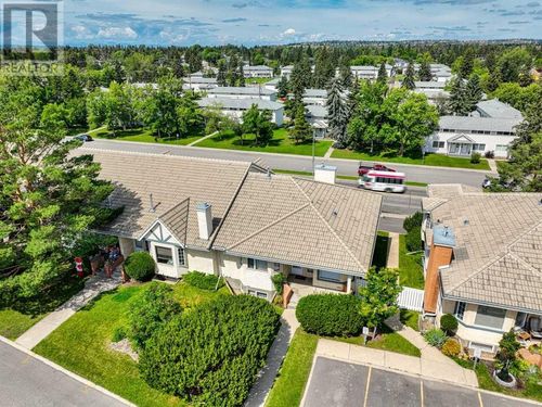 18 Richelieu Crt Sw, Calgary, AB, T3E7E9 | Card Image