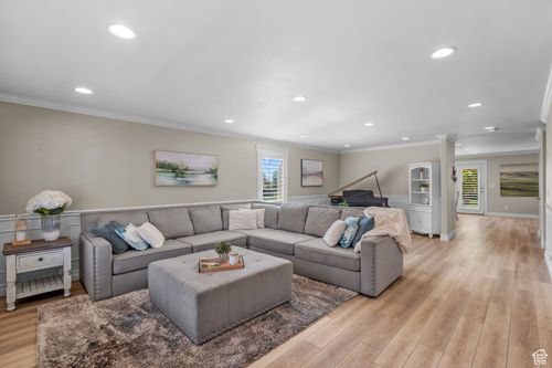 10587 Avalon St, Cedar Hills, UT, 84062-8550 | Card Image