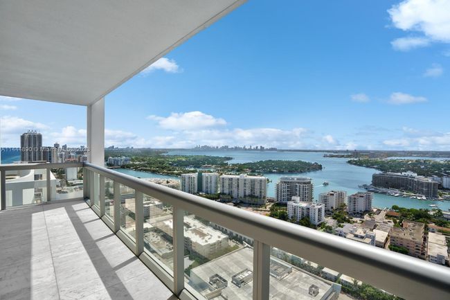 3304/01 - 6899 Collins Ave, Condo with 5 bedrooms, 5 bathrooms and null parking in Miami Beach FL | Image 39