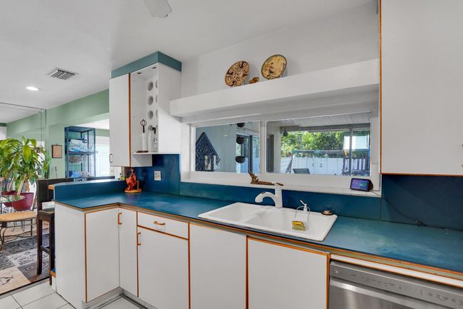 2651 Ne 49 Th St, House other with 3 bedrooms, 2 bathrooms and null parking in Lighthouse Point FL | Image 20