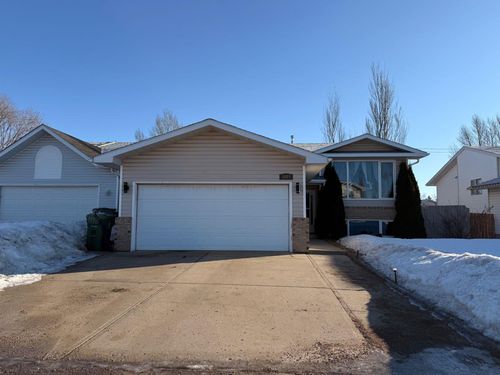 4009 59 Avenue Close, Lloydminster, AB, T9V2R9 | Card Image