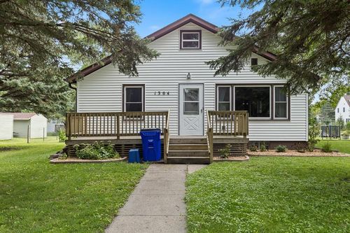 1304 10th St, Clarkfield, MN, 56223-1101 | Card Image
