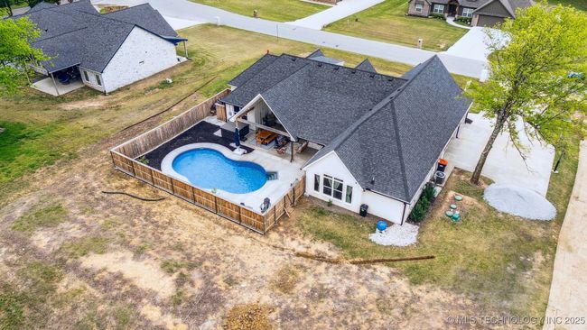 19967 S Wind Ridge Dr, House other with 4 bedrooms, 3 bathrooms and null parking in Claremore OK | Image 4