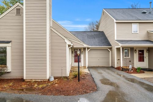 101-101 Brickett Hill Cir, Haverhill, MA, 01830-1581 | Card Image