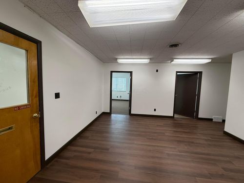 202-111 W Wheeling St, Lancaster, OH, 43130-3743 | Card Image