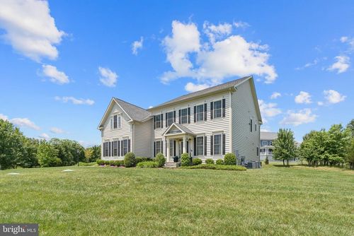 237 Barberry Ln, LAYTONSVILLE, MD, 20882-1945 | Card Image