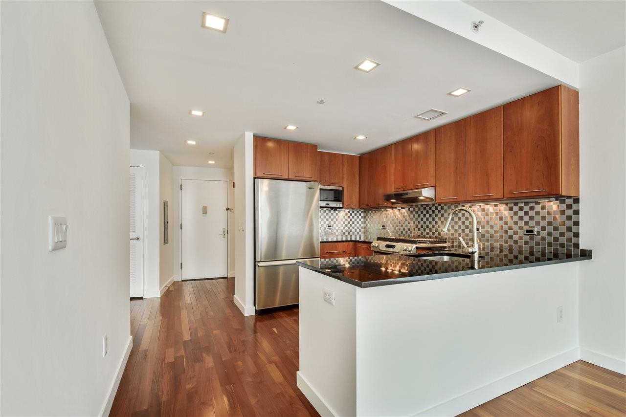 Residential Lease in JC, Downtown 2
