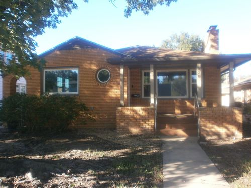 520 Sunset Dr, Salina, KS, 67401-5443 | Card Image