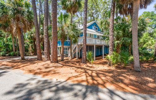 841 Marsh Dunes Rd, Fripp Island, SC, 29920-7118 | Card Image