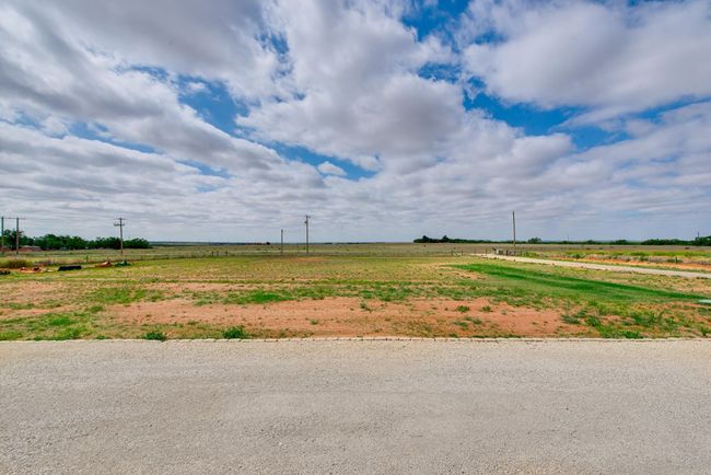 10408 E Midway Rd, House other with 4 bedrooms, 3 bathrooms and 4 parking in Big Spring TX | Image 11