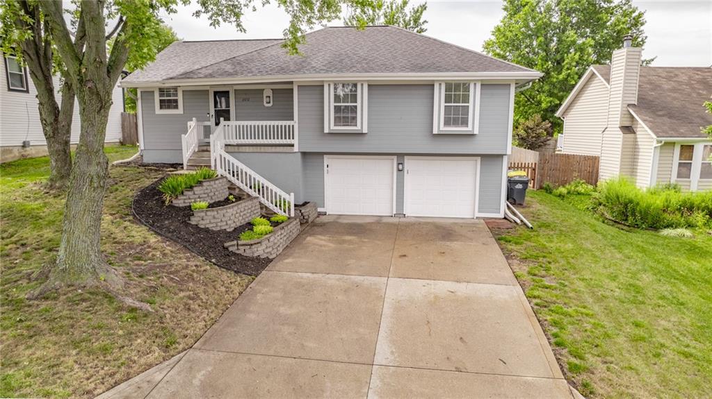 Summerfield Ct, Blue Springs, MO 64029