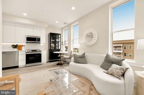 unit-203-2005 11th St Nw, WASHINGTON, DC, 20001-6589 | Card Image