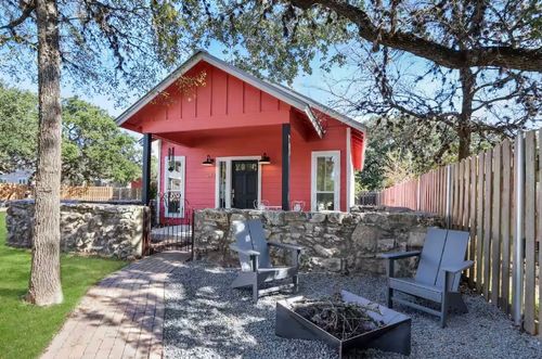 241 Haydon St, Dripping Springs, TX, 78620-3977 | Card Image