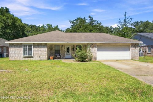 1325 S 10th Street, Ocean Springs, MS, 39564 | Card Image