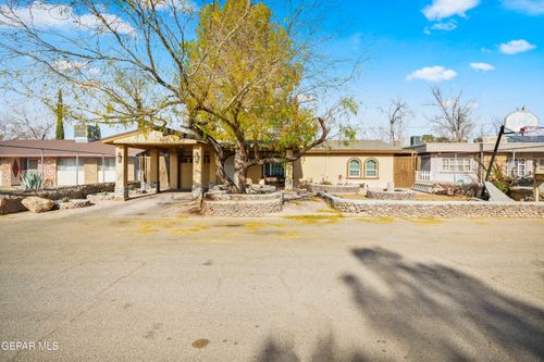 404 Lesa Ln, El Paso, TX, 79915-4821 | Card Image