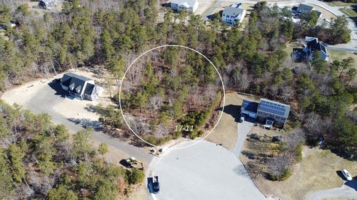 11-17 Seabiscuit Dr, Plymouth, MA, 02360-8608 | Card Image