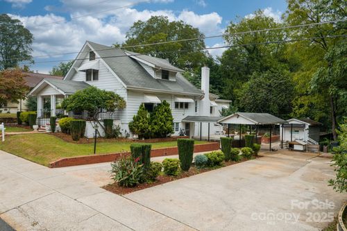 532 6th Ave Sw, Hickory, NC, 28602-2813 | Card Image