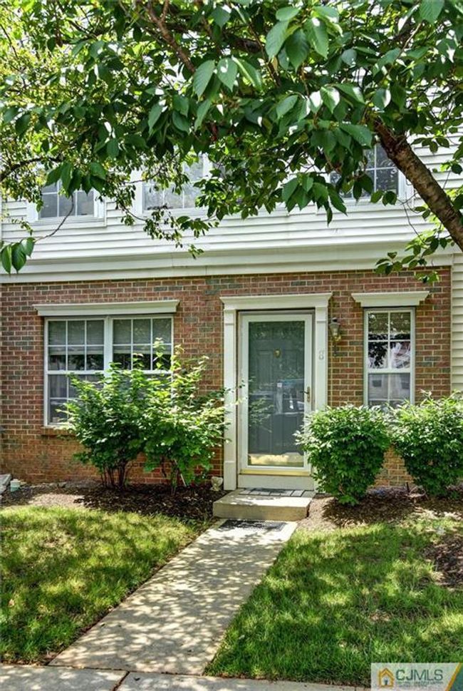 17 8 Giera Court, Sold in Sayreville Zoocasa