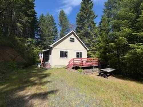261 Fay Ln, Wolf Creek, OR, 97497-9618 | Card Image