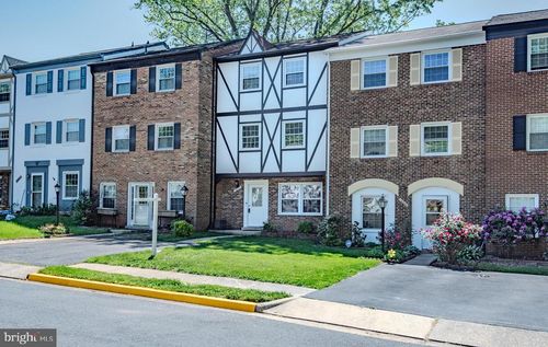 14843 Leicester Ct, CENTREVILLE, VA, 20120-1812 | Card Image
