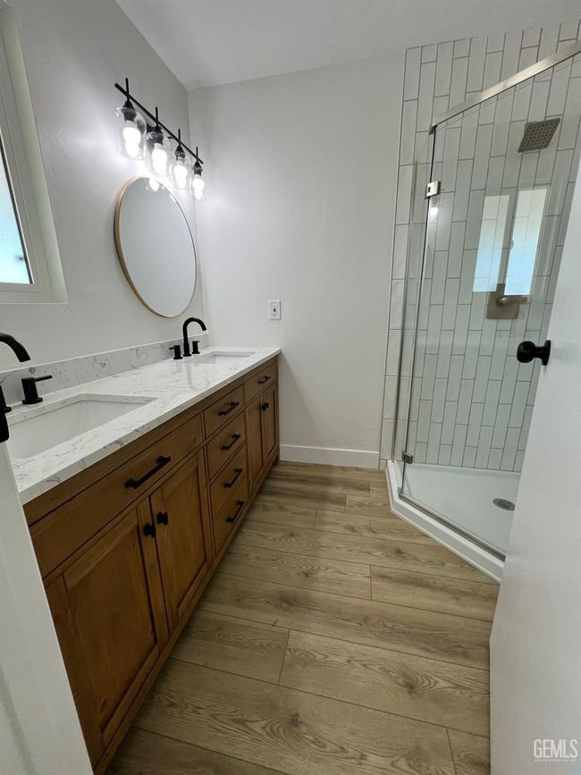 4145 Shawn St, House other with 3 bedrooms, 2 bathrooms and null parking in Bakersfield CA | Image 8