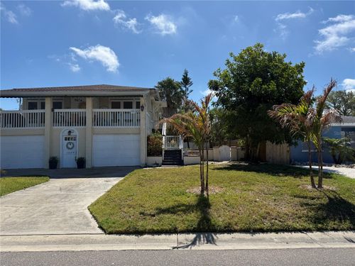 1209 1st St, Indian Rocks Beach, FL, 33785-2801 | Card Image