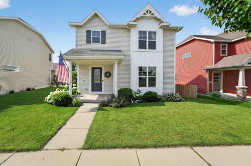 9345 Golden Hue Blvd, Verona, WI, 53593-8798 | Card Image
