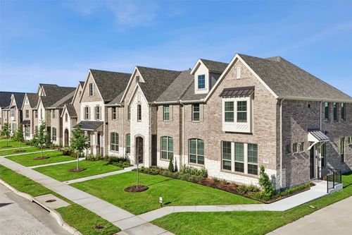 7043 Granbury Ln, Grand Prairie, TX, 75054-6877 | Card Image