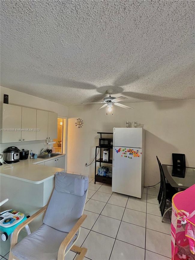 857 W 79 Th Pl, House other with 3 bedrooms, 3 bathrooms and null parking in Hialeah FL | Image 24