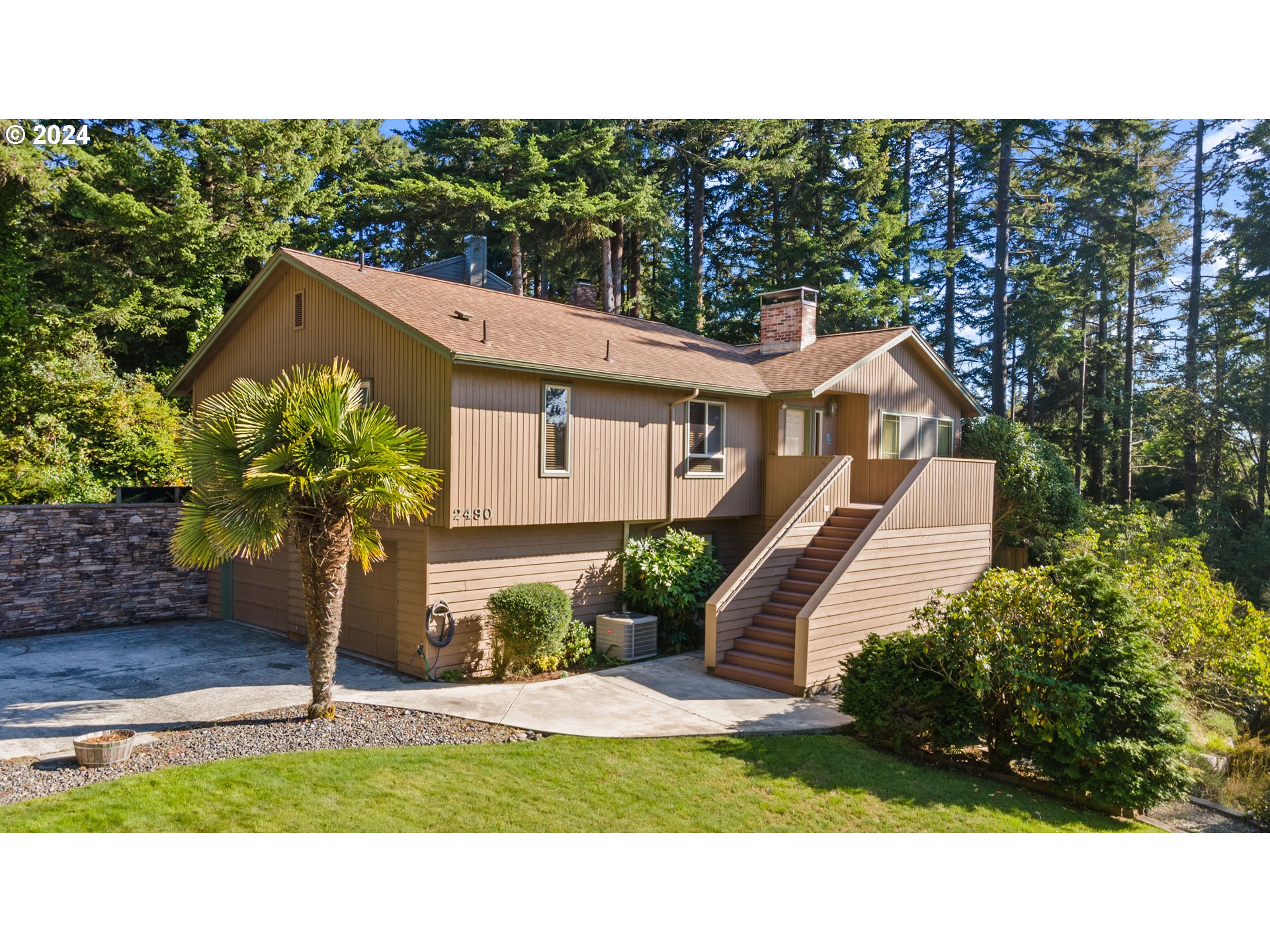 Troy Ln, North Bend, OR 97459