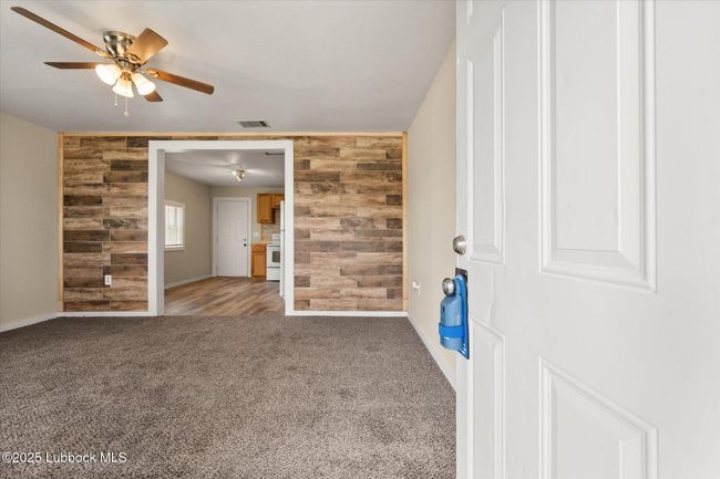 living room | Image 4