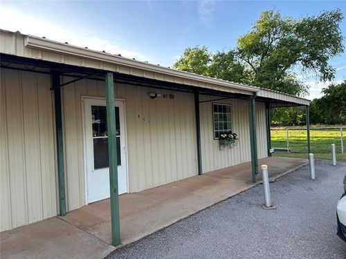 801 S Elm Ave, Erick, OK, 73645 | Card Image