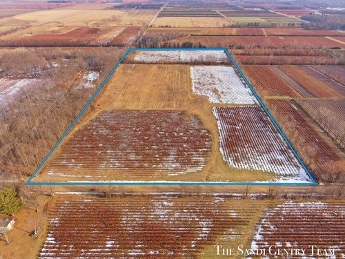 9948 144th Ave, West Olive, MI, 49460-9634 | Card Image