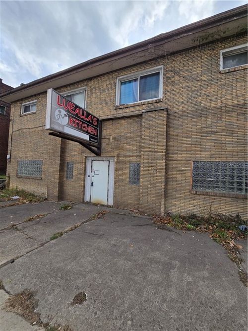 911 Duquesne Blvd, Duquesne, PA, 15110-1525 | Card Image