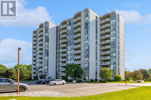 909-5090 Pinedale Avenue, Burlington (Appleby), ON, L7L3V8 | Card Image