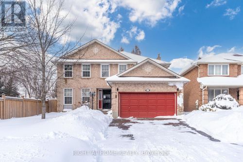 1023 Peggoty Cir, Oshawa, ON, L1K2C4 | Card Image