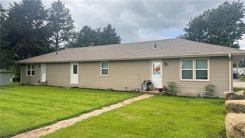 505 N Elmira St, Highland, KS, 66035-4007 | Card Image