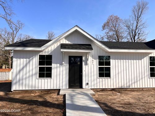 1107 E 34th St, Joplin, MO, 64804-4022 | Card Image