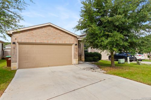 27607 Lasso Bnd, San Antonio, TX, 78260-2649 | Card Image