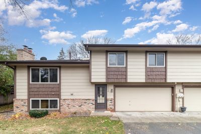 5560 Aldrich Drive N, Townhouse with 2 bedrooms, 1 bathrooms and null parking in Brooklyn Center MN | Image 1