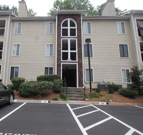 574 Emory Oaks Way, Decatur, GA, 30033-5370 | Card Image