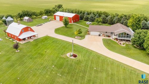 27529 477th Ave Avenue, Harrisburg, SD, 57032 | Card Image