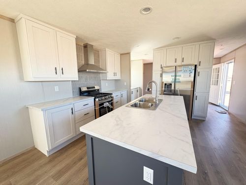 1179 Los Tulipanos Se, Los Lunas, NM, 87031-5228 | Card Image