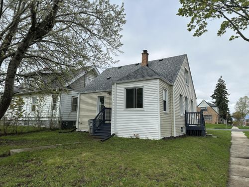 4576 N 30th St, Milwaukee, WI, 53209-6048 | Card Image